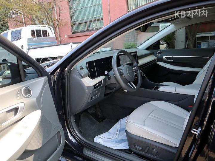 Hyundai Sonata The Edge Hybrid DN8 2.0 HEV Inspiration 7