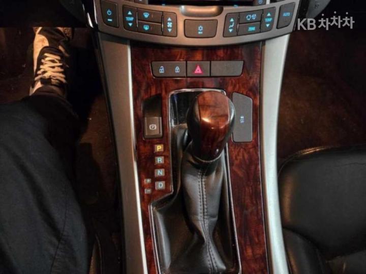 Chevrolet Alpheon EL240 Premium 9