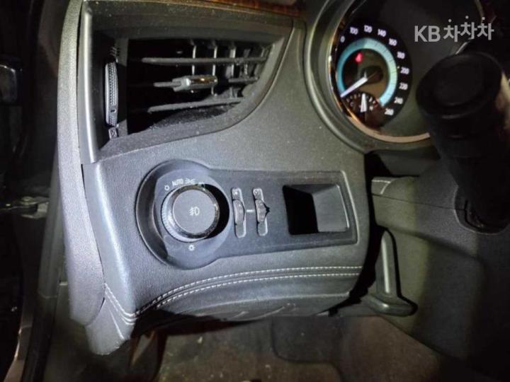 Chevrolet Alpheon EL240 Premium 10