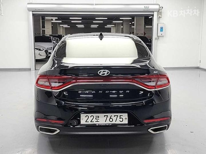 Hyundai Grandeur IG 3.0 Exclusive Special 4