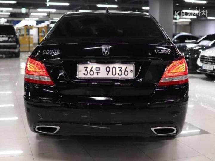 Hyundai Equus New VL500 Prestige Limousine 5