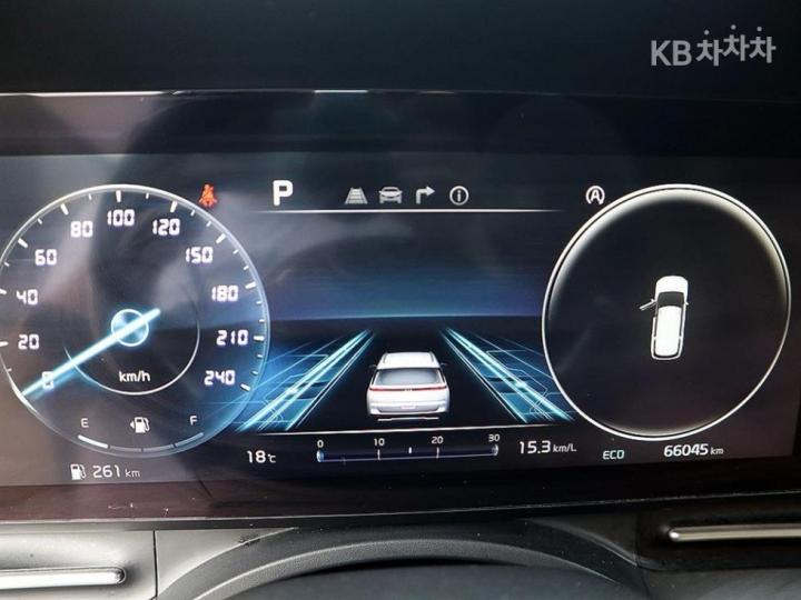 Kia Carnival D2.2 Noblesse 10