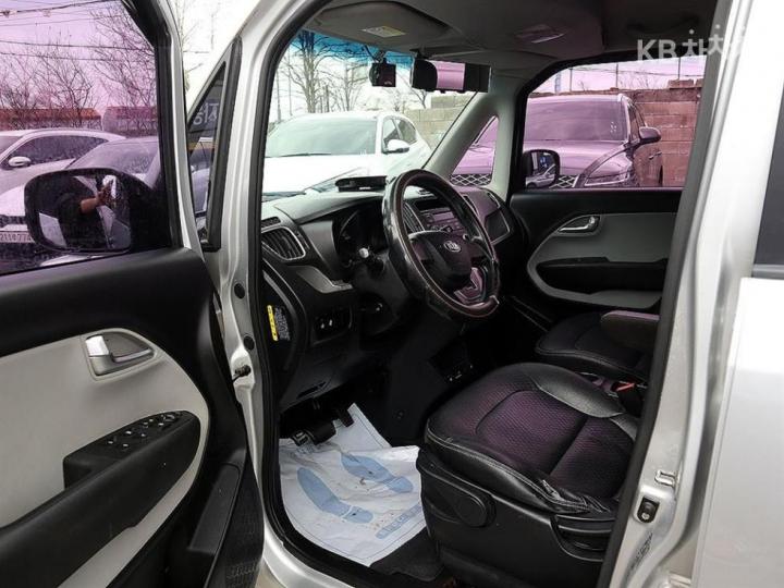 Kia Ray 1.0 Gasoline Luxury 7