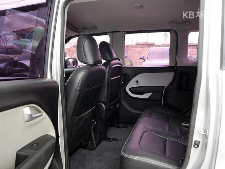 Kia Ray 1.0 Gasoline Luxury 8