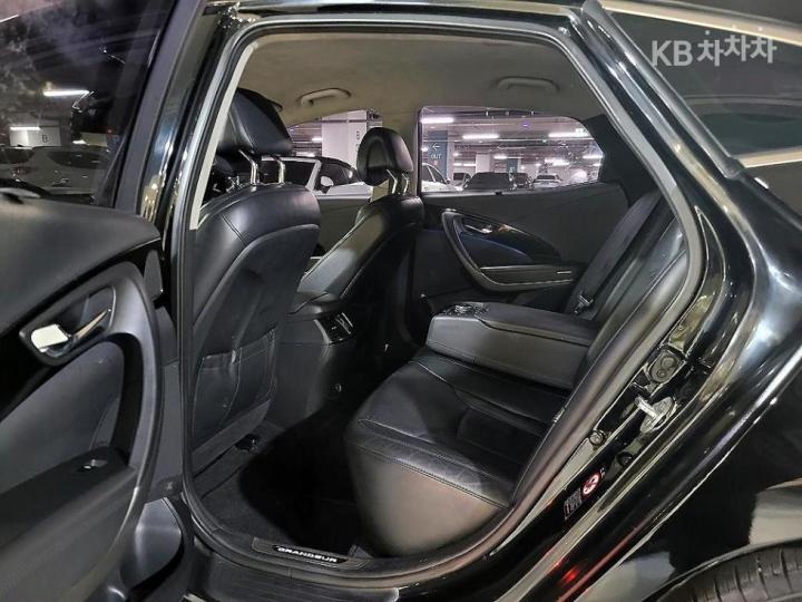 Hyundai Grandeur HG HG330 Celebrity 9