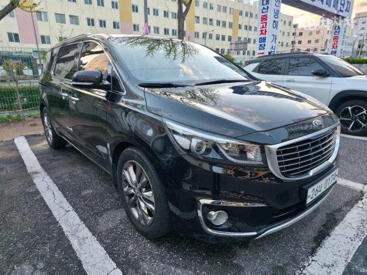 Kia Carnival 3.3 Gasoline Limousine President 4