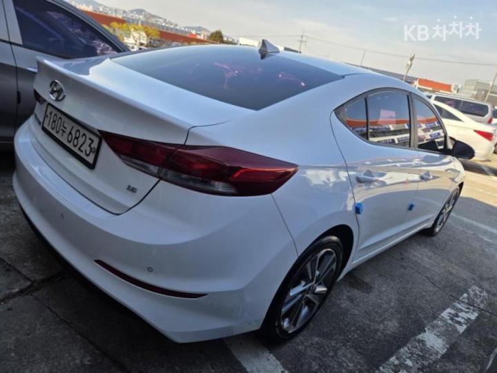 Hyundai Avante AD 1.6 GDi Value Plus 7