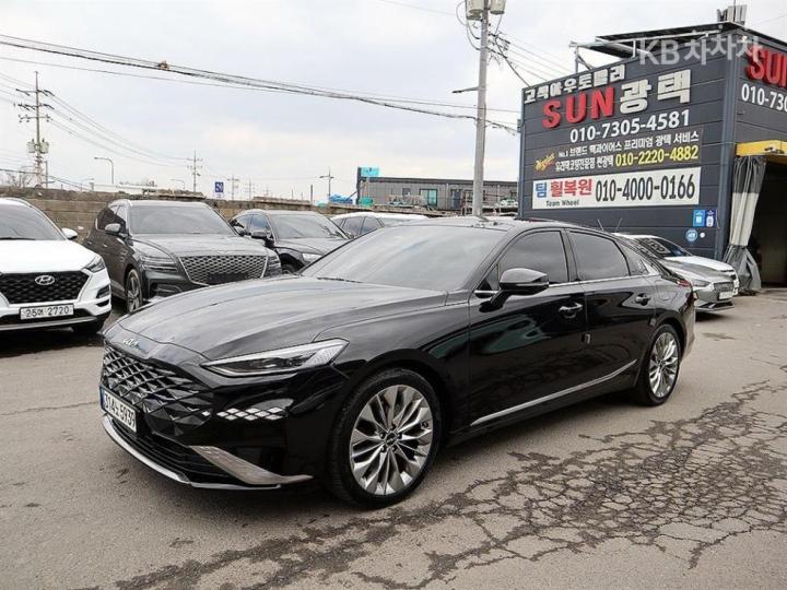 Kia K8 3.5 Gasoline AWD Platinum 3