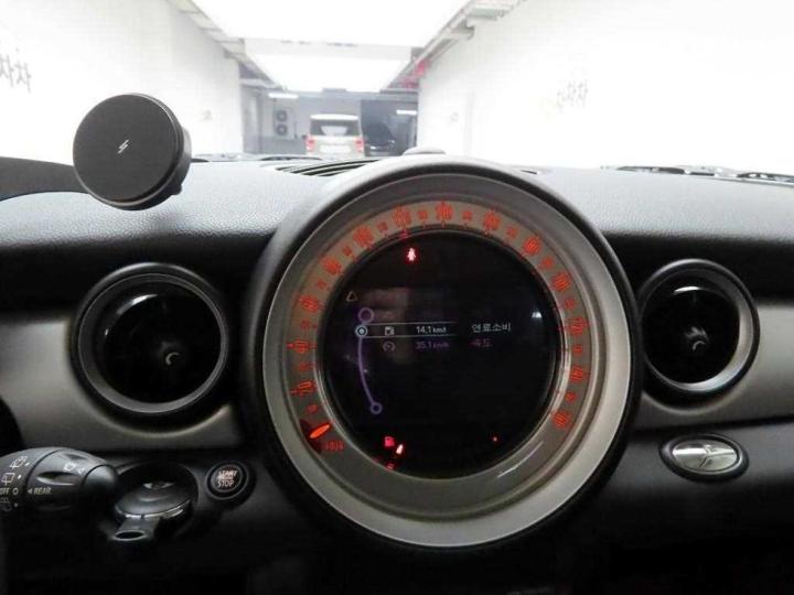 Mini Cooper 1.6 Base Type 10