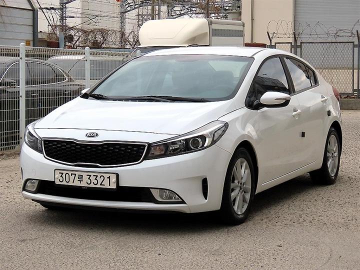 Kia K3 Diesel 1.6 Diesel Deluxe 3