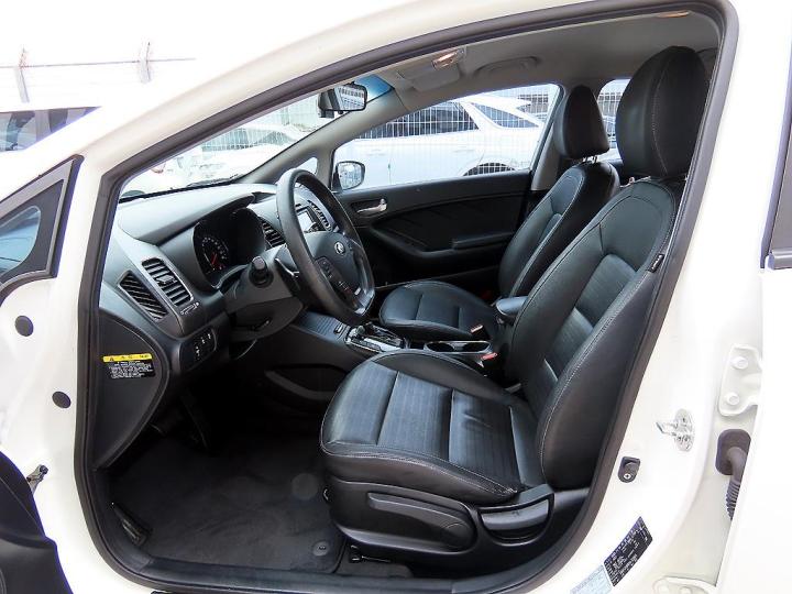 Kia K3 Diesel 1.6 Diesel Deluxe 6