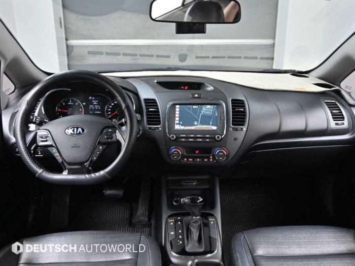 Kia K3 Diesel 1.6 Diesel Trendy Base Type 8