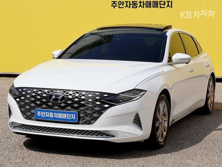 Hyundai Grandeur Hybrid 2.4 Calligraphy 3