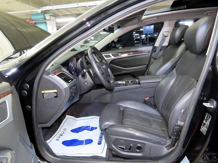 Hyundai Genesis DH G330 Premium 7