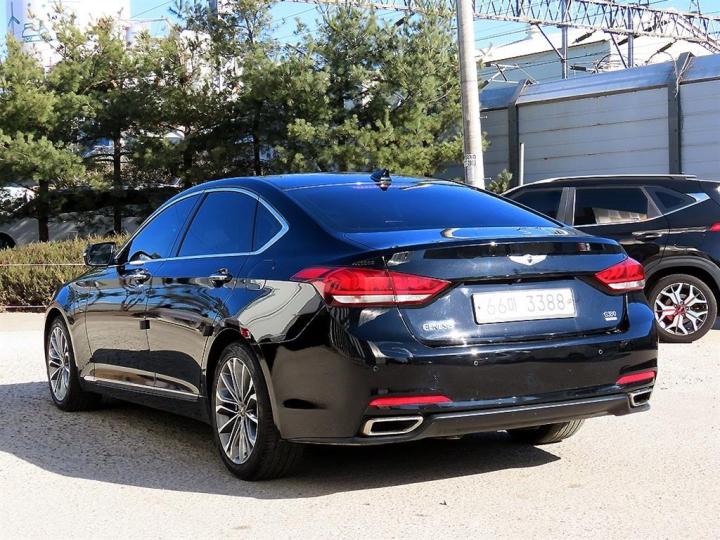 Hyundai Genesis DH G330 Premium AWD 4