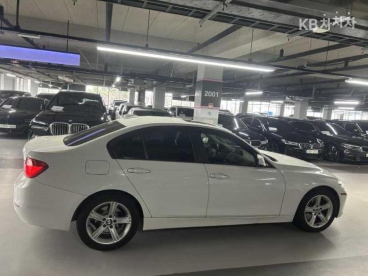 BMW 3 Series New 320d F30 5