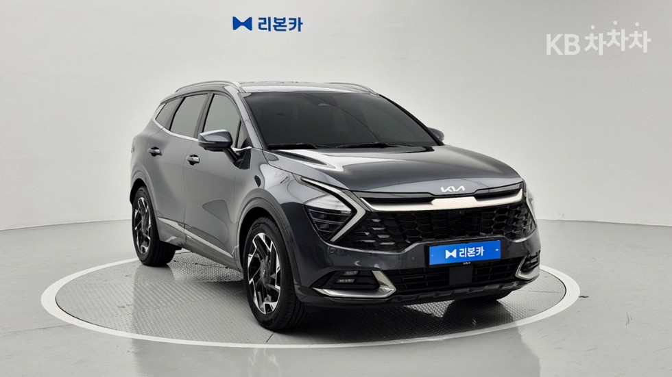 2022 - kia sportage