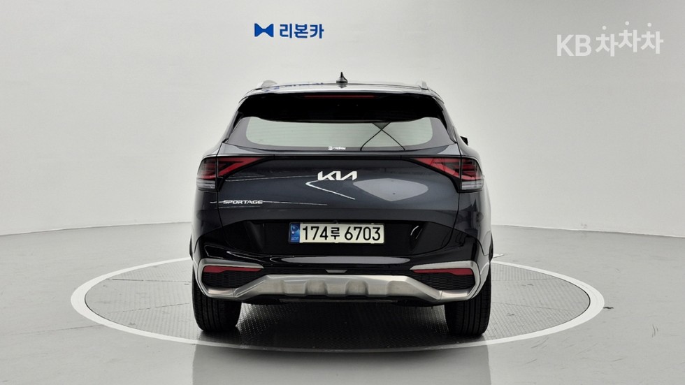 2022 - kia sportage