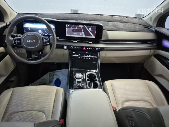Kia Carnival D2.2 Signature 8