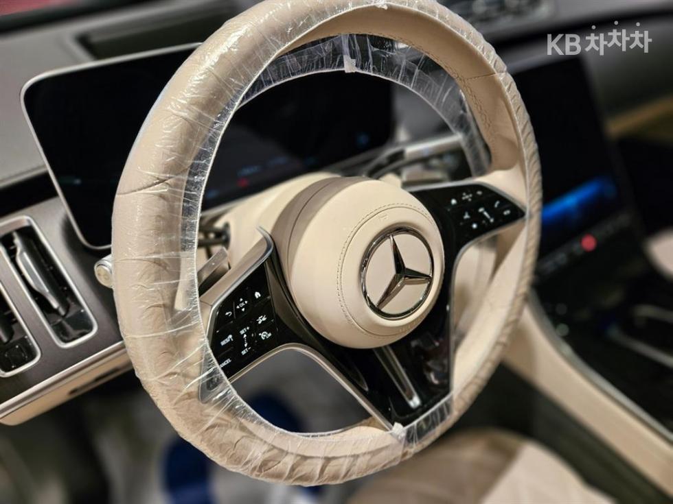 Mercedes-Benz S-klasse — miniaturë 4