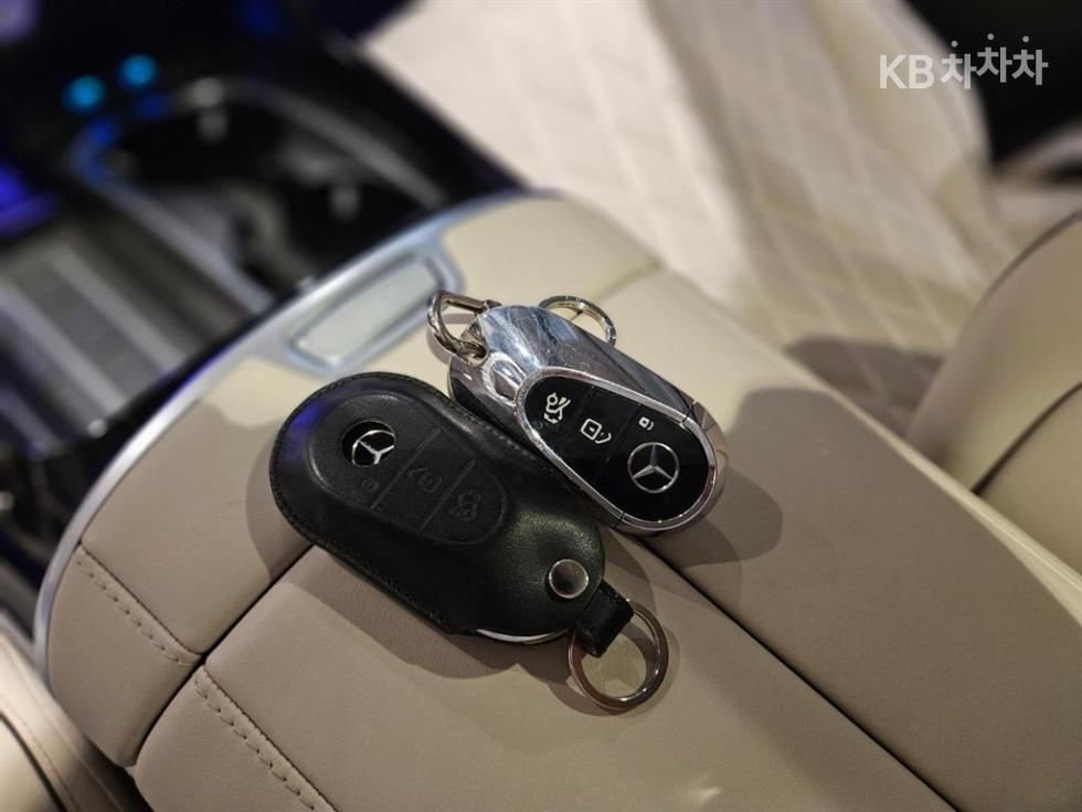 Mercedes-Benz S-klasse — miniaturë 11
