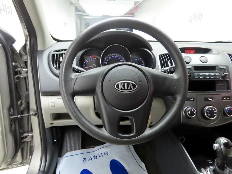 2011 - kia forte