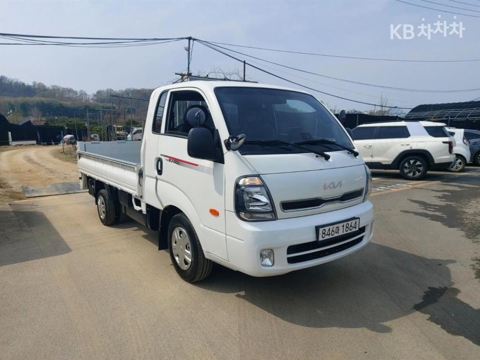 2022 - kia bongo iii