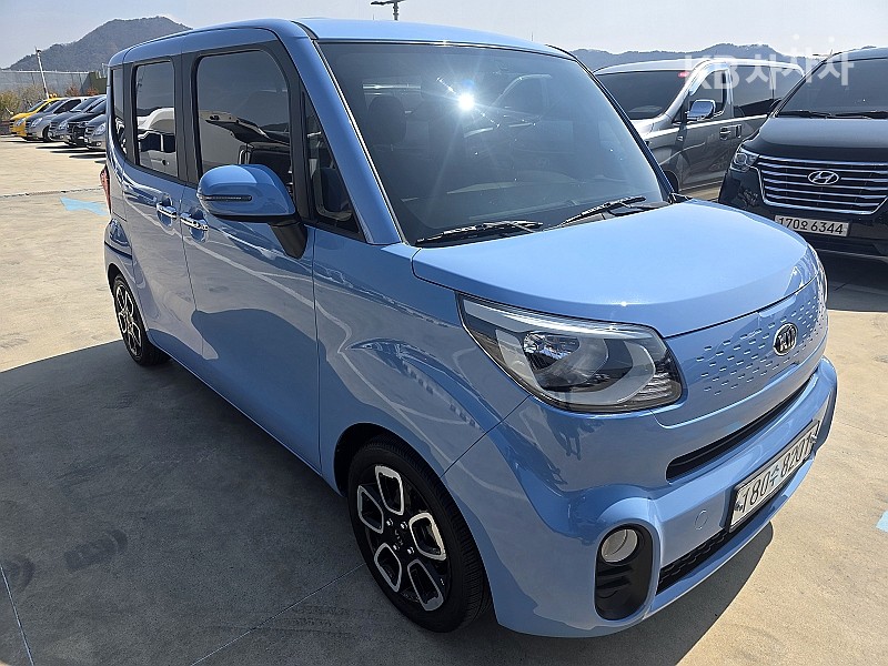 2021 - kia ray