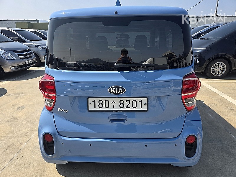 2021 - kia ray
