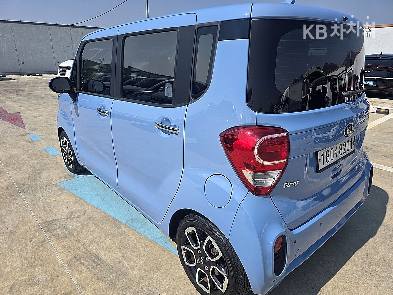 2021 - kia ray