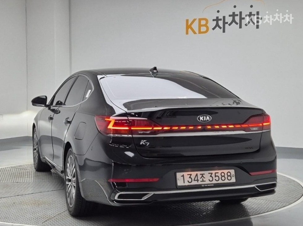 2020 - kia k7