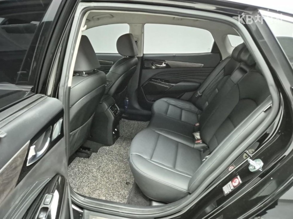 2020 - kia k7