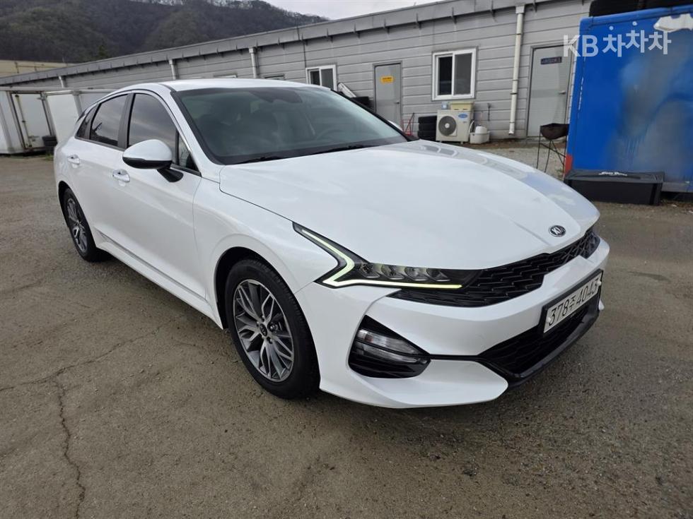 2021 - kia k5