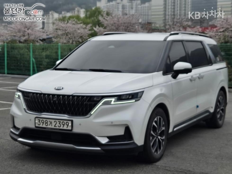 2021 - kia carnival