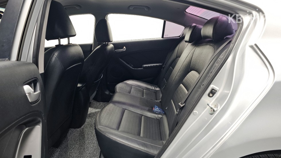 2017 - kia k3