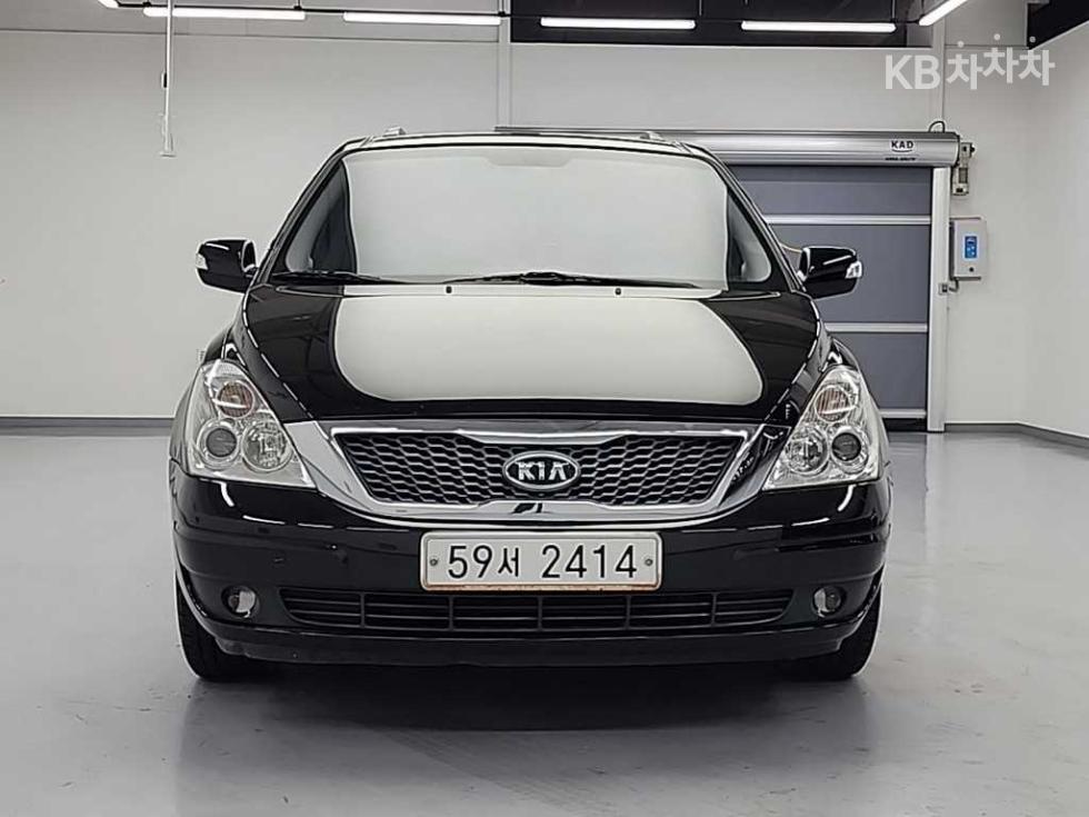 2011 - kia carnival