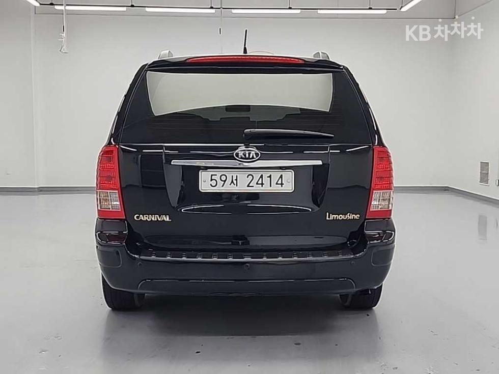 2011 - kia carnival