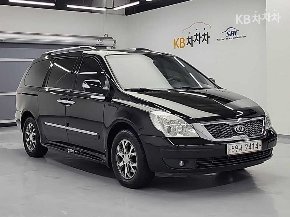 2011 - kia carnival