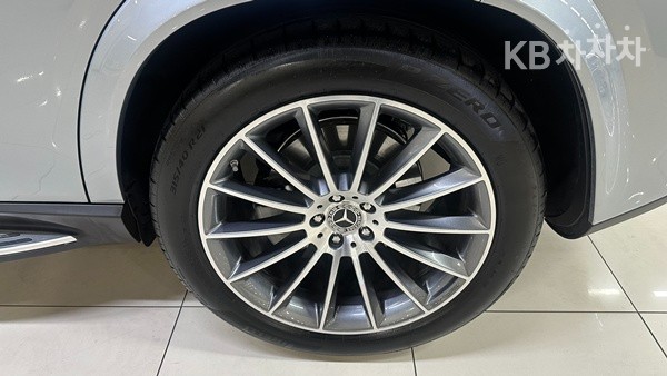 Mercedes-Benz GLE — miniaturë 16