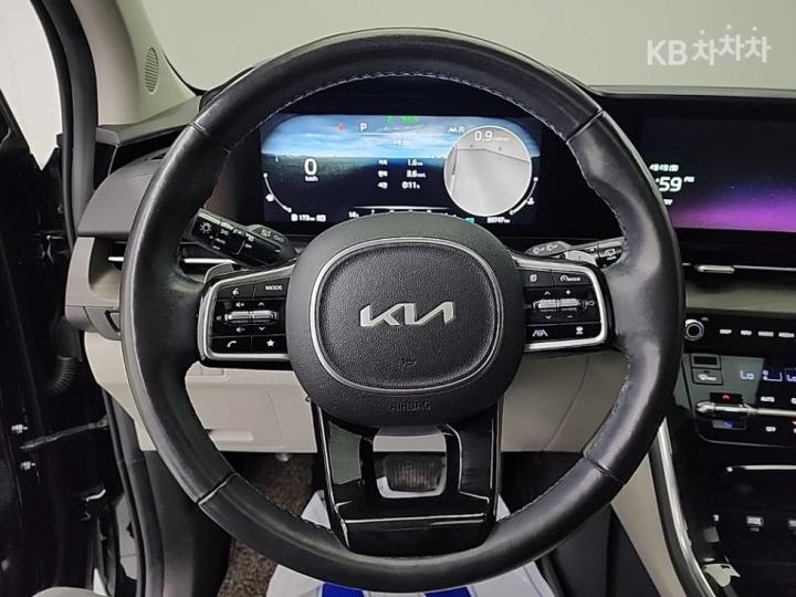 Kia Carnival D2.2 Signature 10