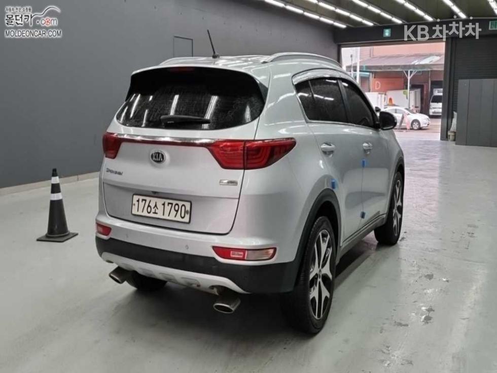 2016 - kia sportage