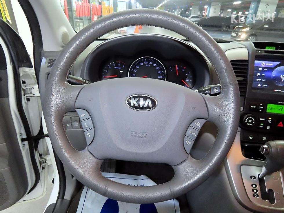 2013 - kia carnival