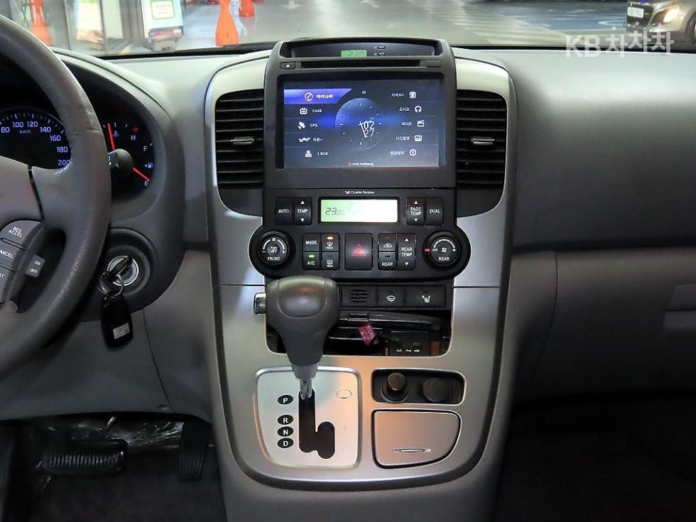 2013 - kia carnival