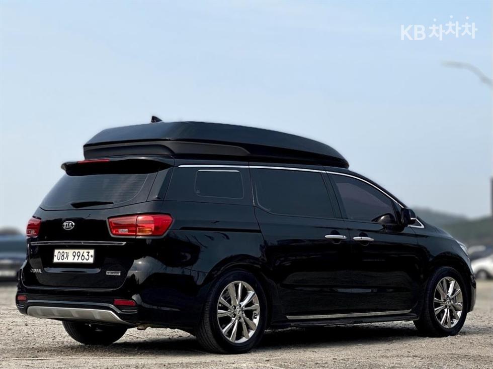 2019 - kia carnival