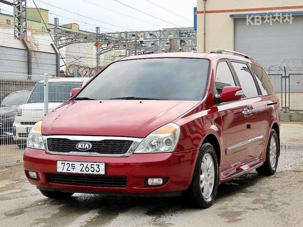 2013 - kia carnival