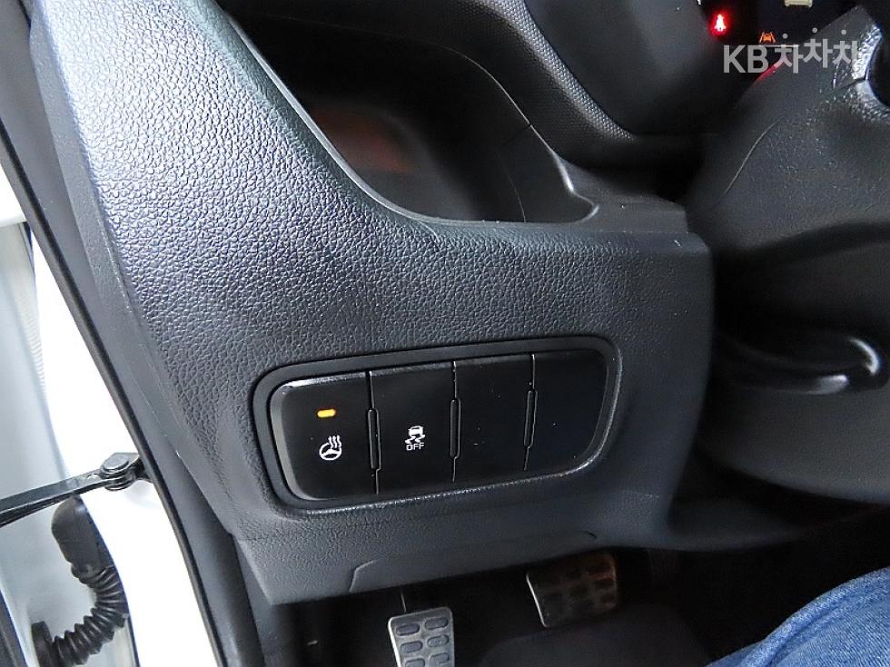 2023 - kia kia