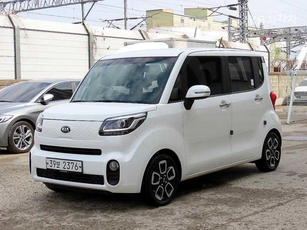 2018 - kia ray