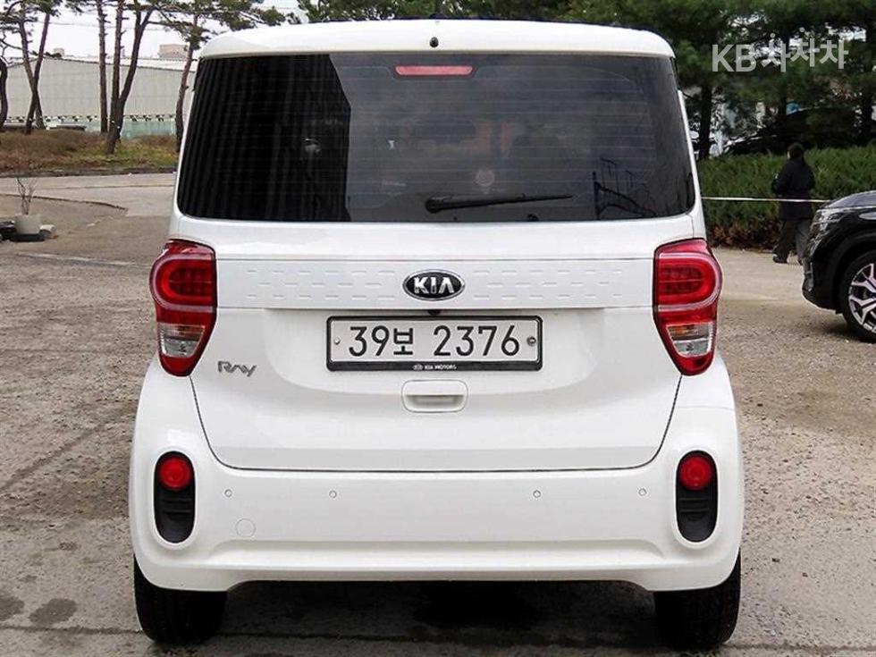 2018 - kia ray