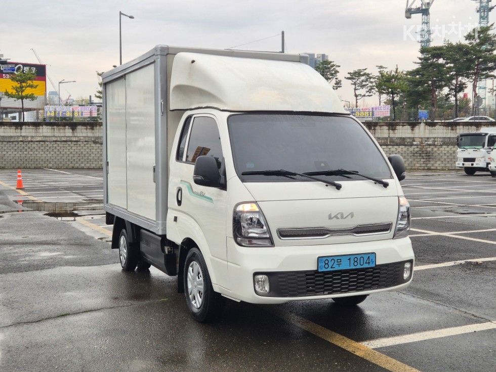 Kia 더 뉴 봉고3 EV 양문형 미닫이탑차 하이 킹캡 초장축 - фото 1