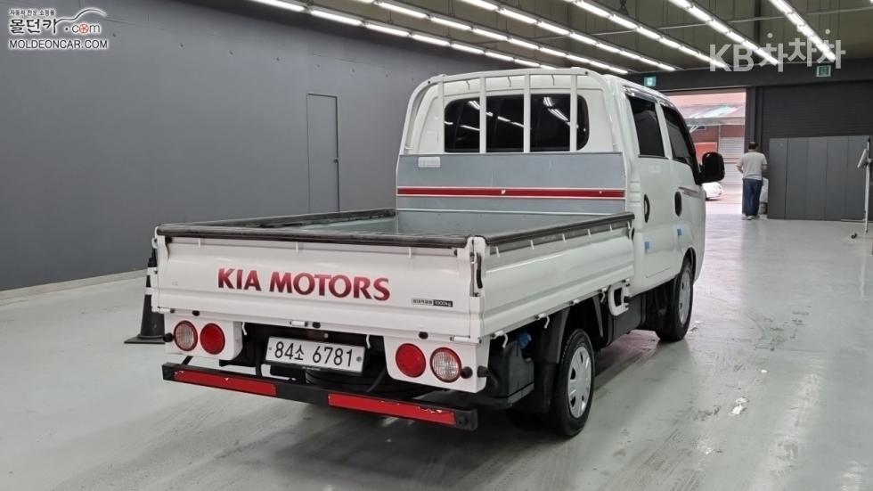 2020 - kia bongo iii
